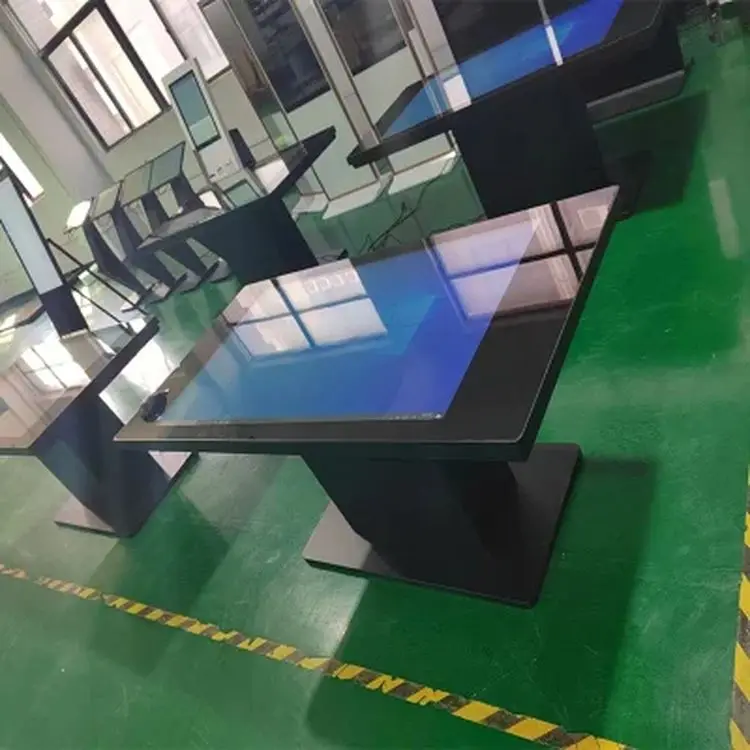 China Manufacturer Intelligence Flexible Transparent Lcd Display Gaming Table
