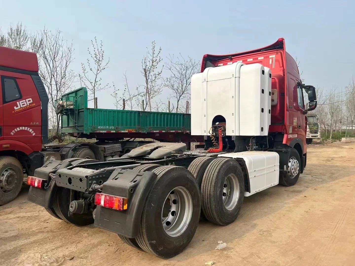 2025 китайский новый оригинальный HOWO Ethiopia sinotruck 6*2 40t T7H трактор для продажи