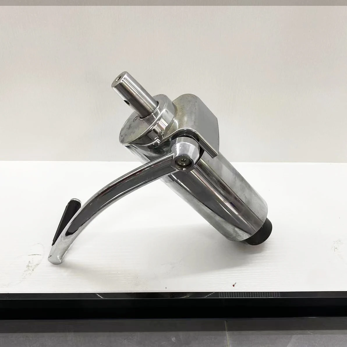 Universal Barber Chair Parts Replacement Hydraulic Pump Lift C108 Salon chair Pump