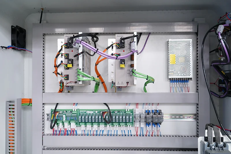 Automatic Tool CNC Machine A4-1325-L8-E Engraving CNC Router Woodworking Machinery Working on Wood/PVC/Aluminum/MDF