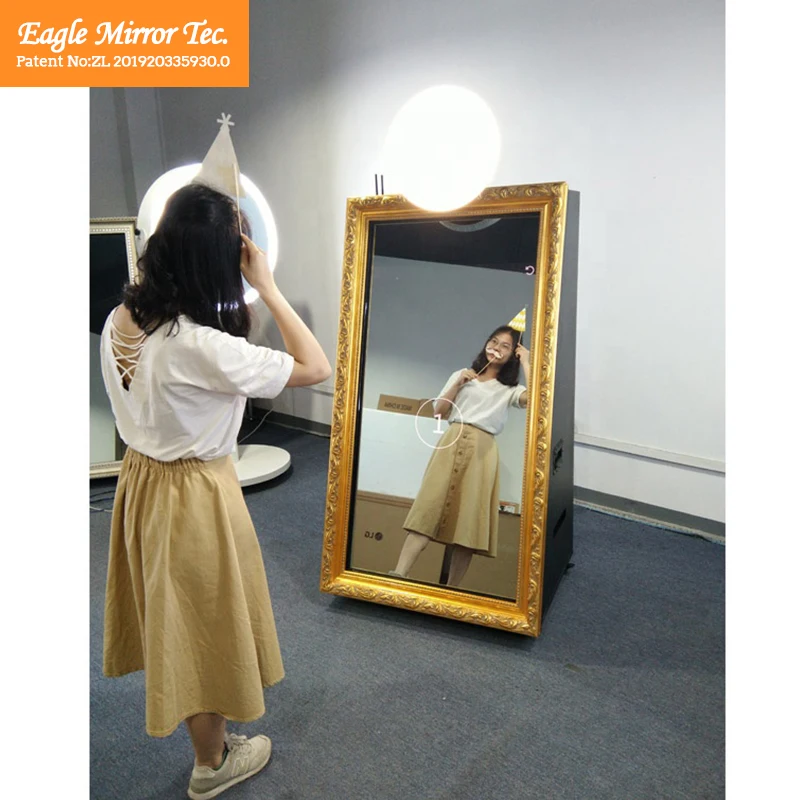 Social Photo Booth Touch Screen With Camera, Trade Show Mirror Photbooth Kiosk