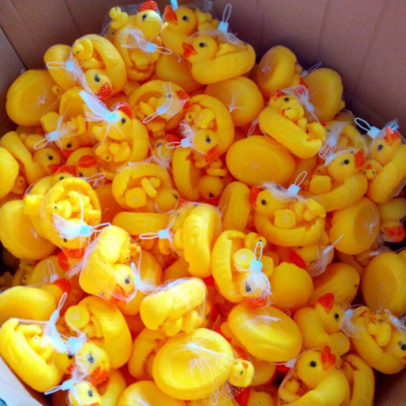 
yellow duck Baby Floating Ducks Kids Bath Toys for Children Boys Girls Water Swimming Pool Fun Toy 