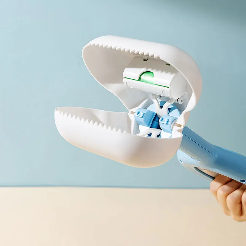 Factory Handle Portable Poop Scooper Dispenser Attached Dogs Pet Cleaning Tool Dog Scoop Poop With Bag For Outdoor