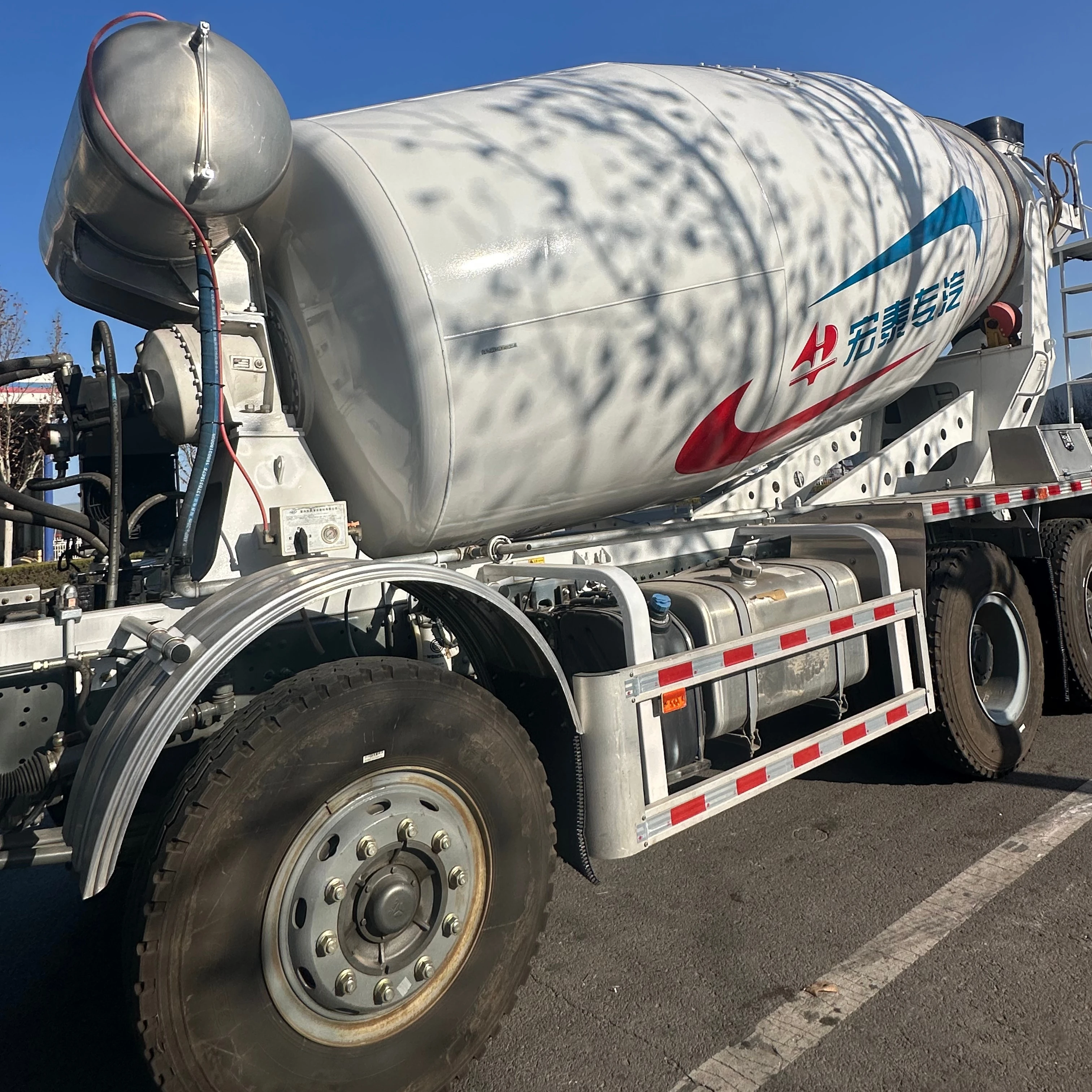 2025 The Best Concrete Cement Mixer Truck For Sale Large volume