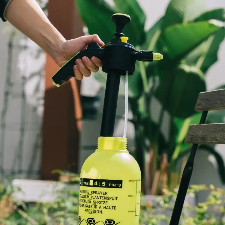 2L 3L Portable Handheld Spray Bottle for Home & Garden Watering Lightweight Plastic Watering Can Pot