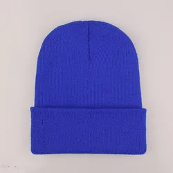 Fashionable Custom Embroidery Logo Solid Color Warm Winter Beanie Knit Hat