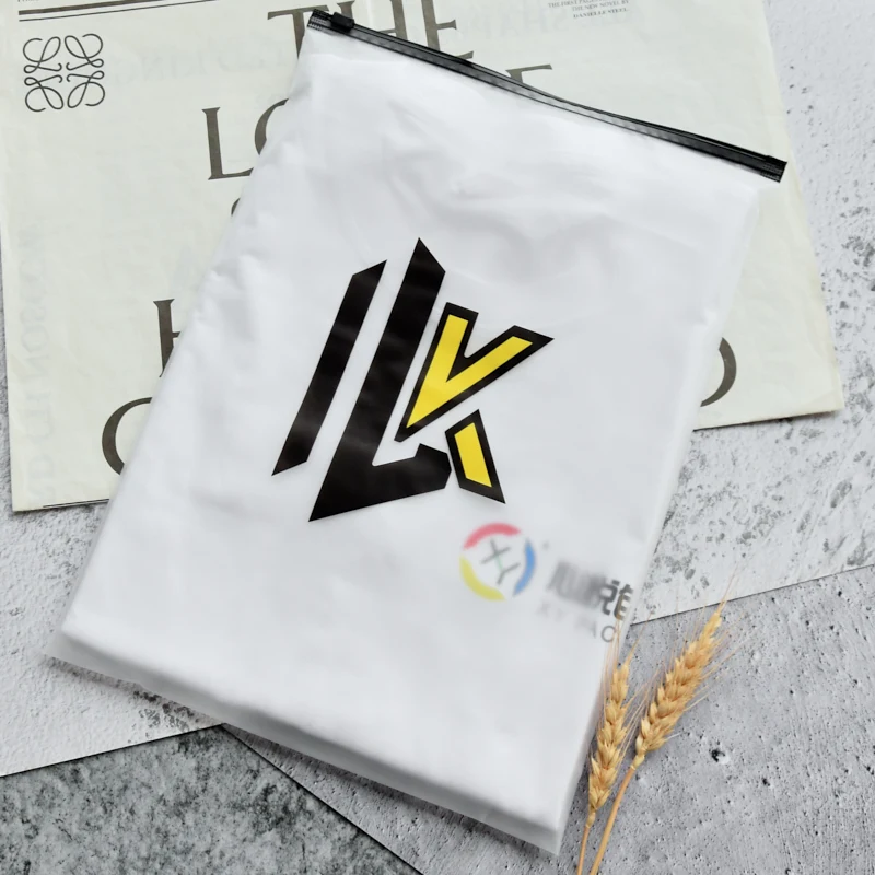 custom resealed reusable matt black plastic zipper packing poly slider zip lock packing frosted ziplock bag for t shirt