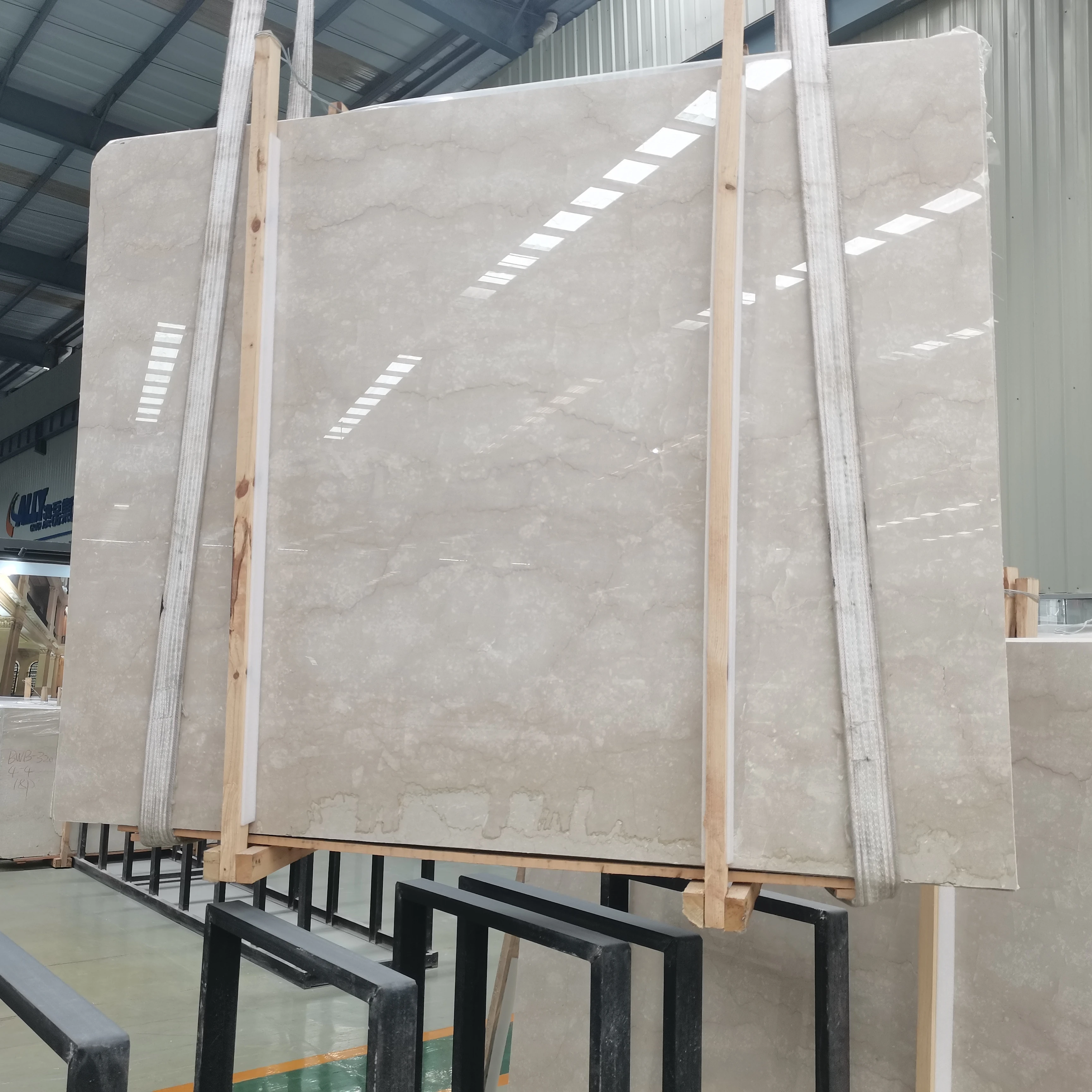 Премиум итальянский бежевый мрамор Botoccino Classico для высококачественного архитектурного декора