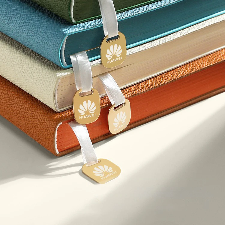 2024 Hot Selling Wholesale Notebook and Flash Driver with Customized Logo Printing for Business Promotion and Meeting Gift Set