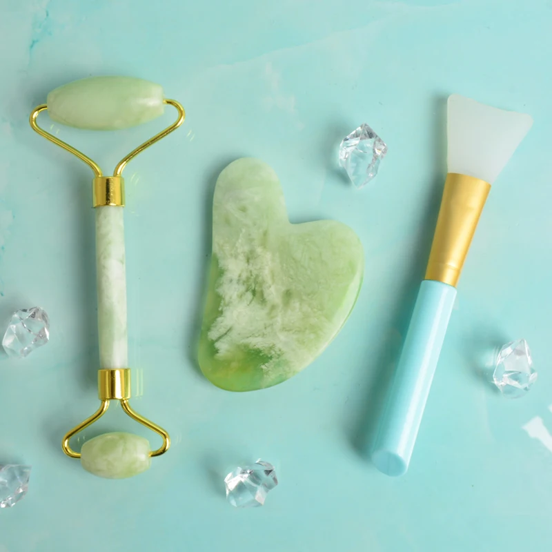 Original jade massage wholesale facial roller 2021 Skin care tool set popular natural jade gua sha set