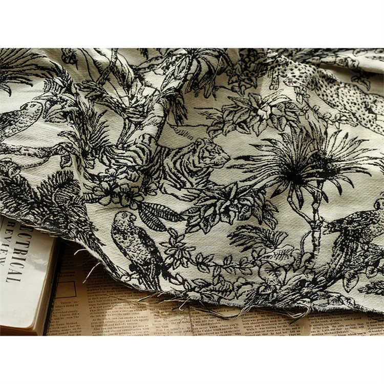 30 cotton 70 polyester Plain Black And White Jungle Wind Yarn-dyed Plant And Animal Thick Polyester-cotton Jacquard Fabric