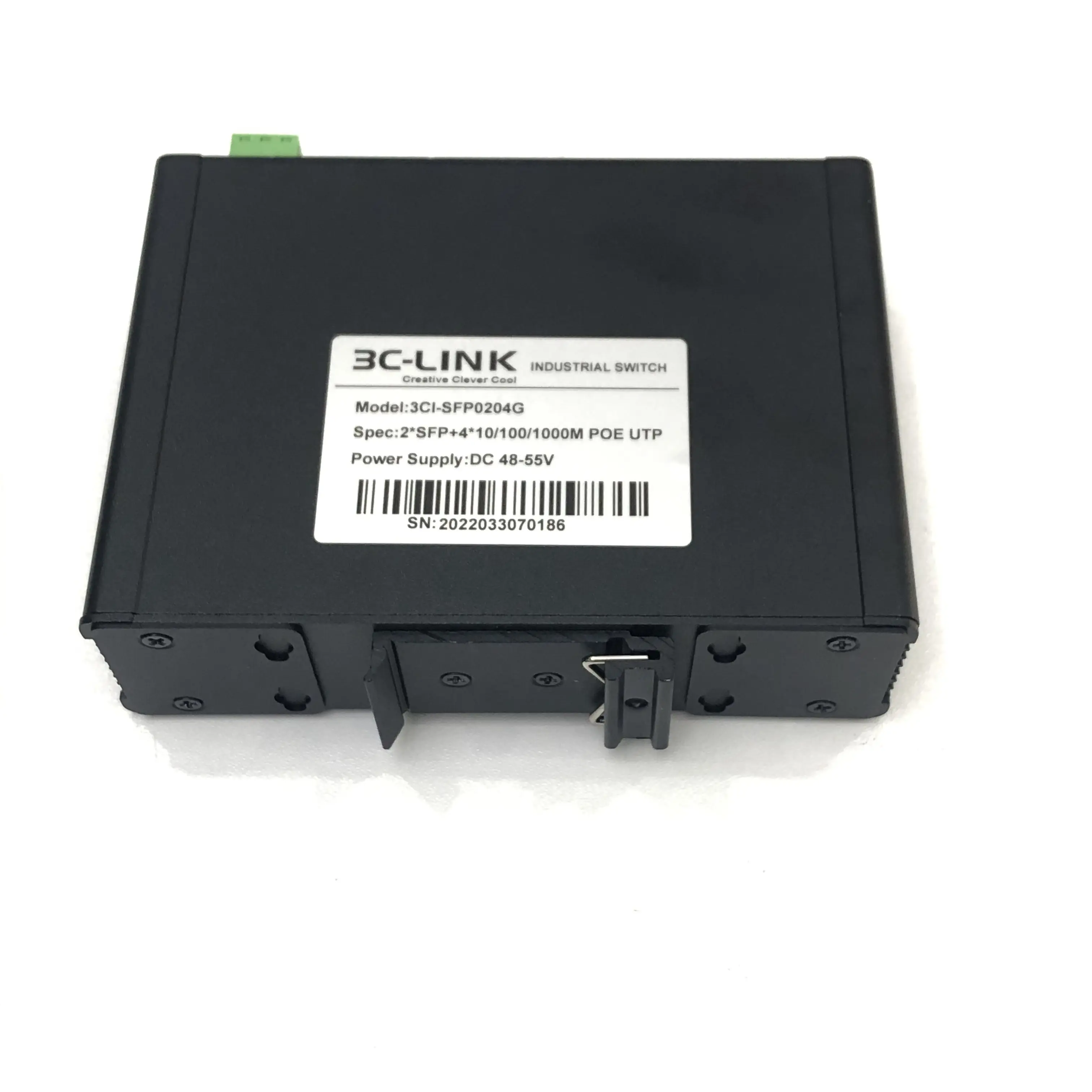 6 port Industrial network switch Unmanaged 10/100/1000M Ethernet poe fiber Switch with 4*10/100/1000Base-TX to 2*1000Base-FX