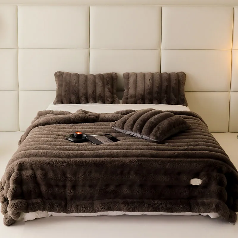 Factory Price Double sided High Quality Persian Velvet Cover Blanket Long Plush Leisure Thickened Sofa Bedroom Blanket