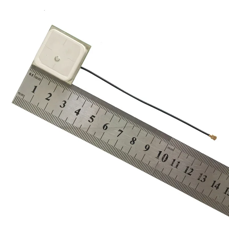 Gnss and gps passive active internal antenna 28dbi ceramic gps antenna for car