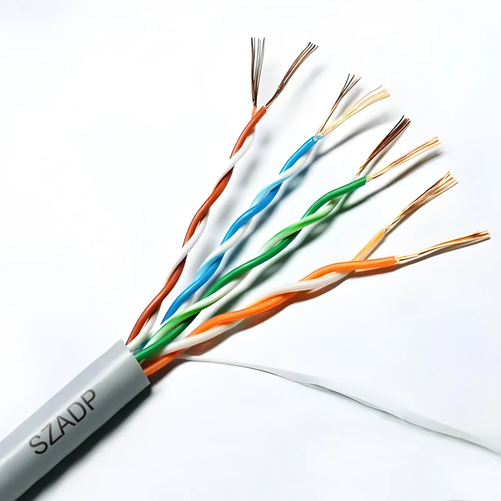 UTP Ftp 24awg 7*0.2mm Copper CCA HCCA Stranded Flexible Twisted Wire Cat5e Cat6 Passes the Patch Cord Lan Cable Test