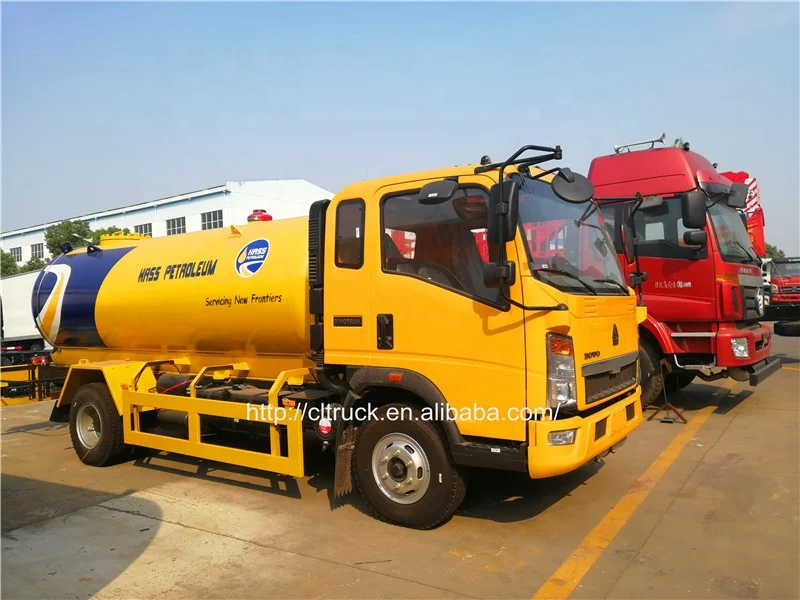 4x2 HOWO 5.5cbm lpg tanker truck 5000 Liter Cooking Gas lpg truck