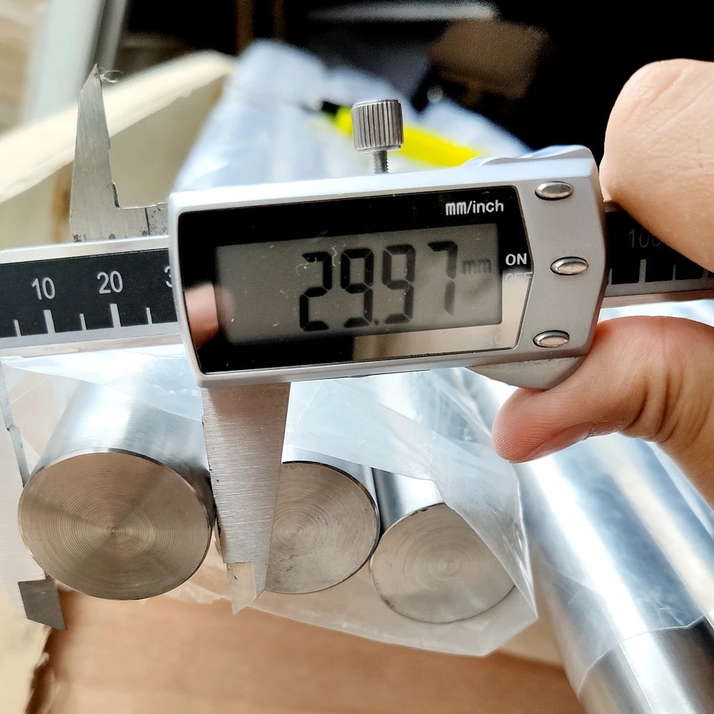 
High Quality 4mm ti 6242 ASTM B348 Gr2 Forged Round grade 23 titanium bar 