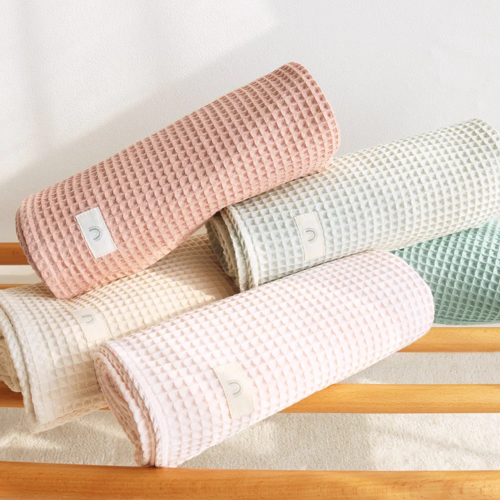 Custom 2 Layers Waffle Fabric Towel for Newborn Wrap Shower Gift with Printed Patterns Unisex Bamboo Cotton Blanket
