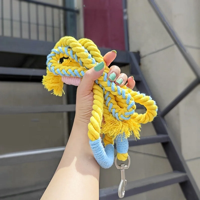 2022 Hot Sale Customized Colored Gradient Cotton Rope Handmade Dog Leash Pet Leash