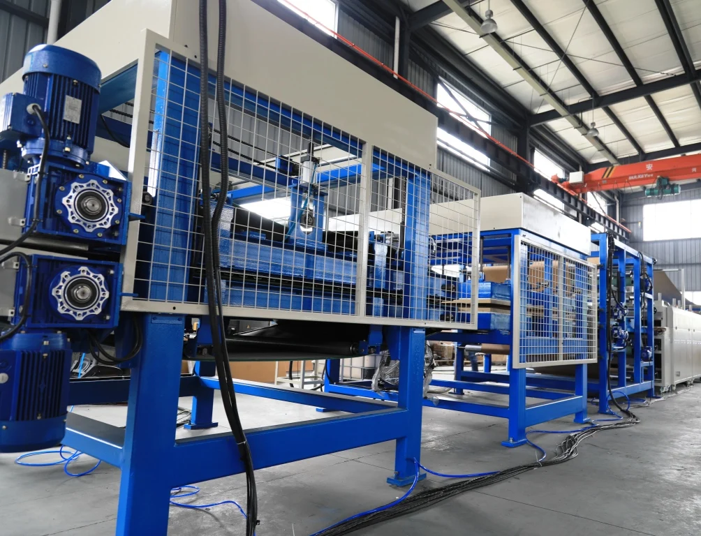 Cardboard honeycomb making machine/production line