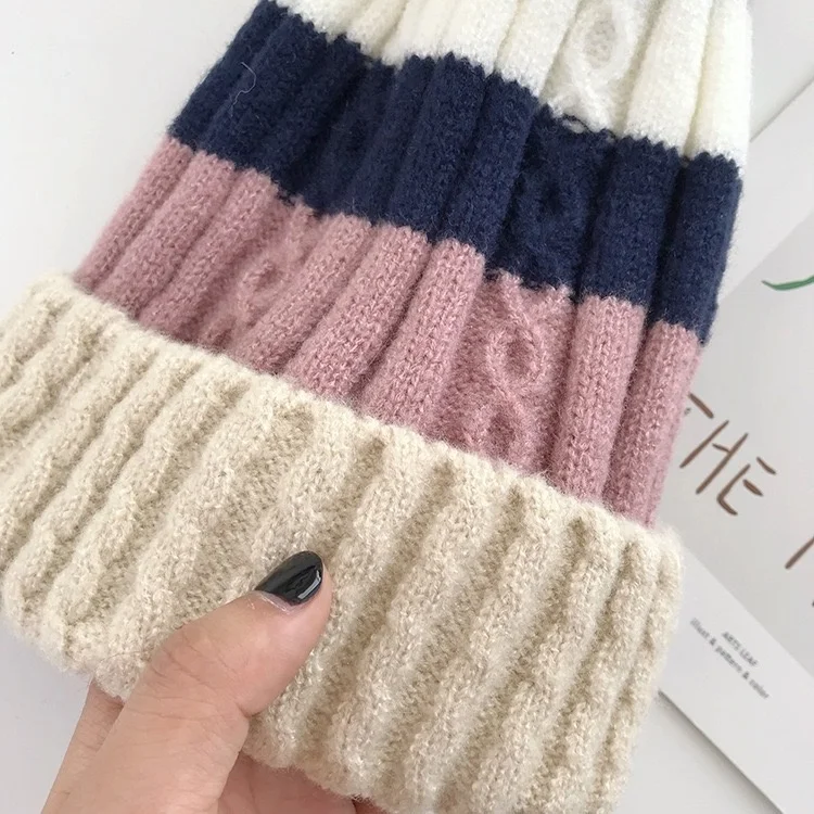 KENSHELLEY Amazon High Quality Winter Hat Women Luxury Mixed Color Beanie Hat Thicken Wool  Cable Knitted Beanie With Lining