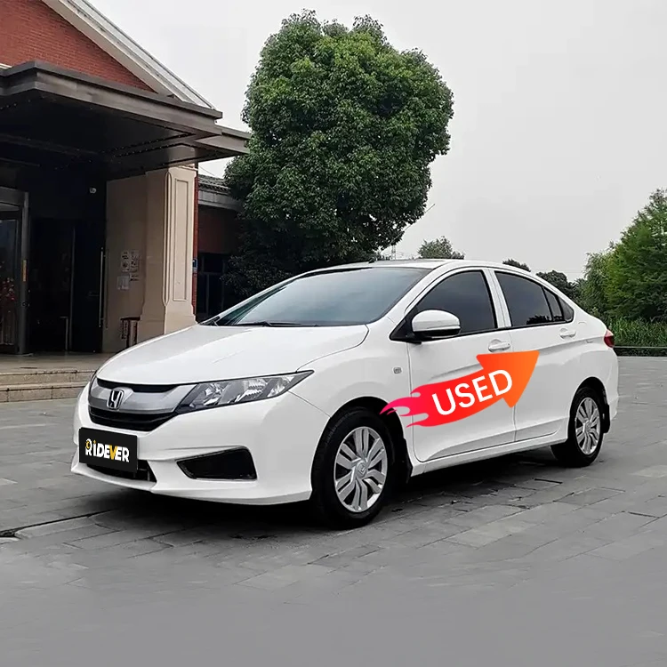 Лучшая цена подержанные автомобили Honda City 2015 1.5L CVT на бензине Comfort Edition honda в Дубае