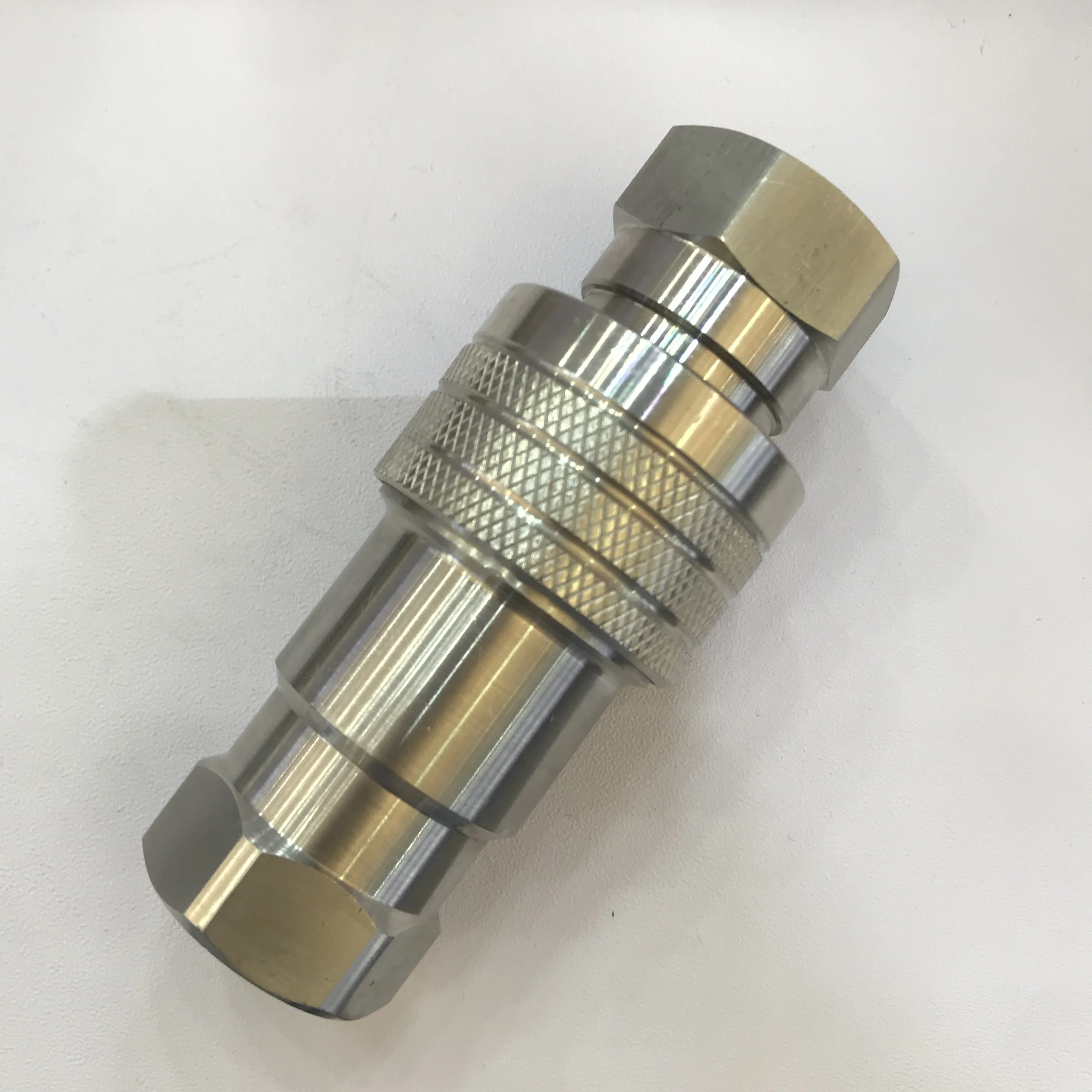 ISO 7421A Series carbon steel hydraulic quick coupling