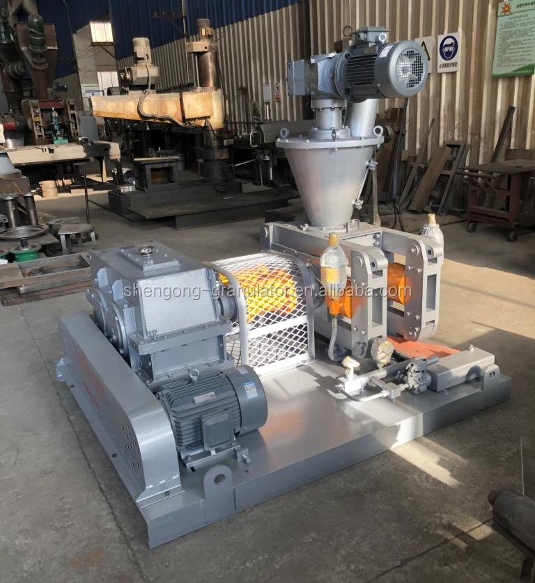 Auger feeding double roller hydraulic compacting ammonium chloride fertilizer granulating machine