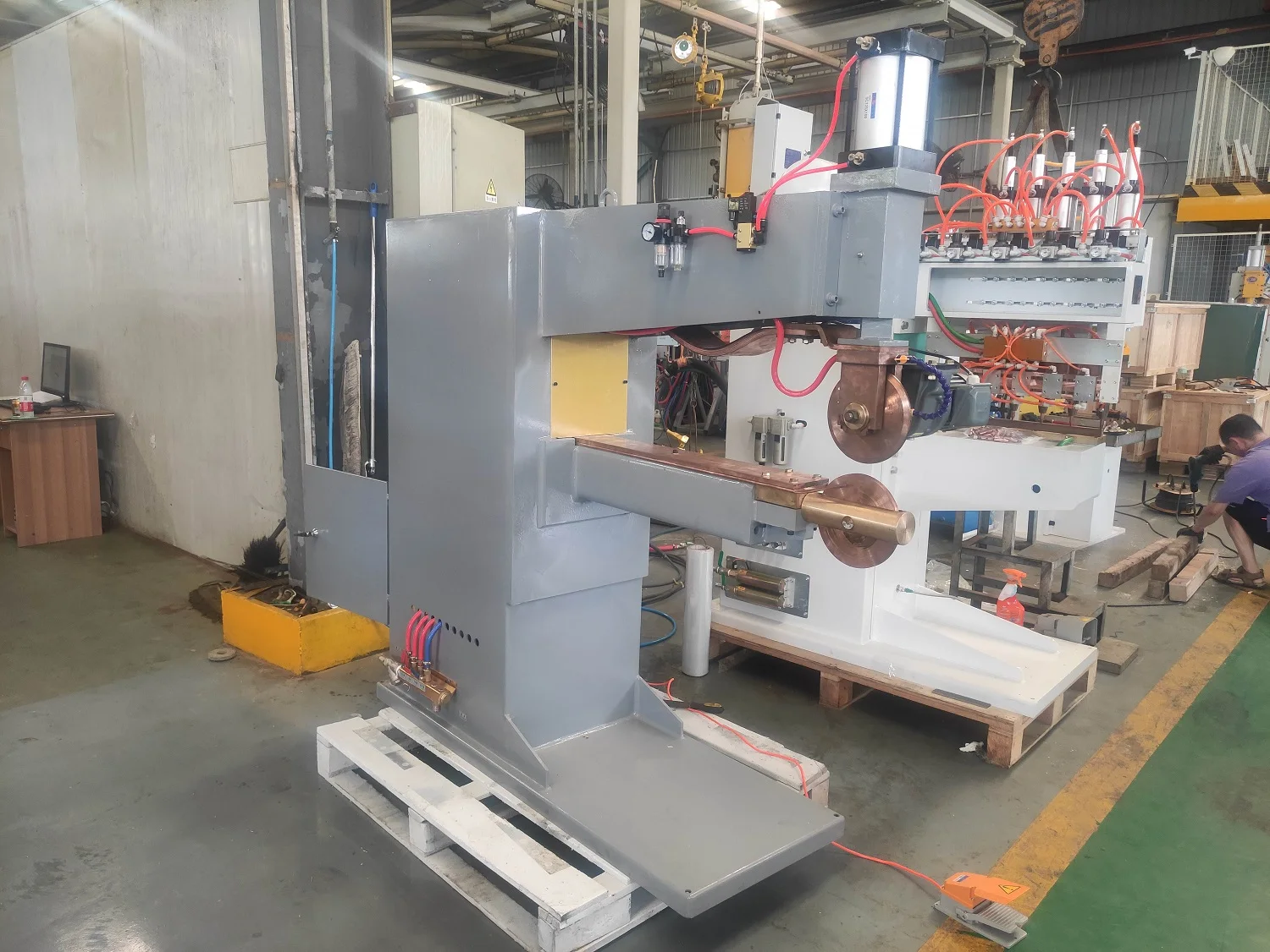 Round Steel Tube Elbow Oil Tank Vertical Circular Rolling Roller Seam Welder Welding Machine