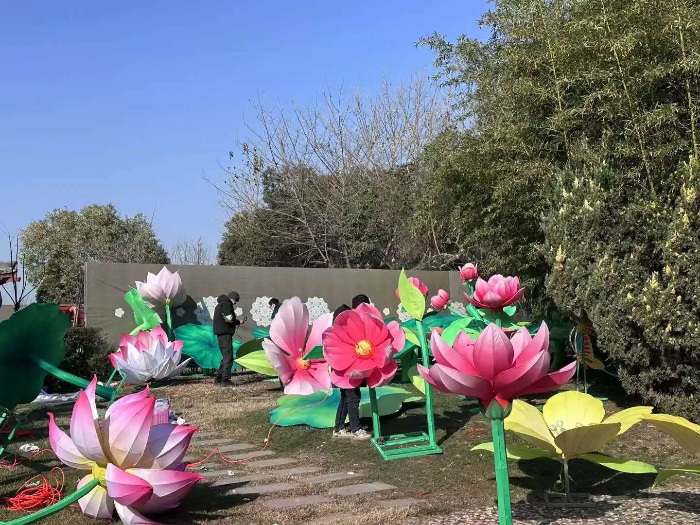 Handmade 2025 Chinese lantern Paper flower tulip lotus Silk Lanterns for Christmas New Year for Outdoor Decorative Lighting