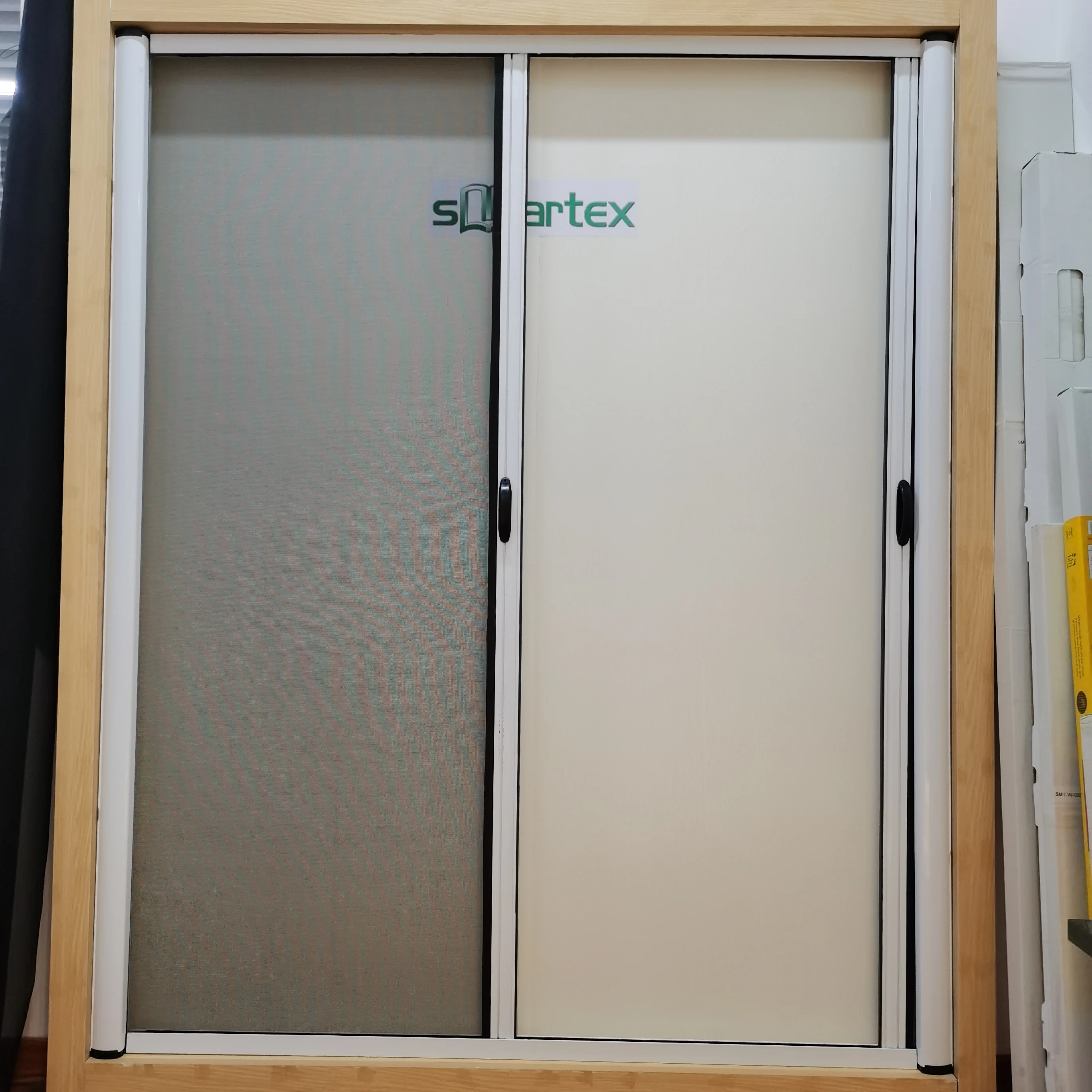 Hot Sale Folding Garage Retractable Screen Doors Anti Mosquito Curtains Accordion Privacy Roller Screen Door