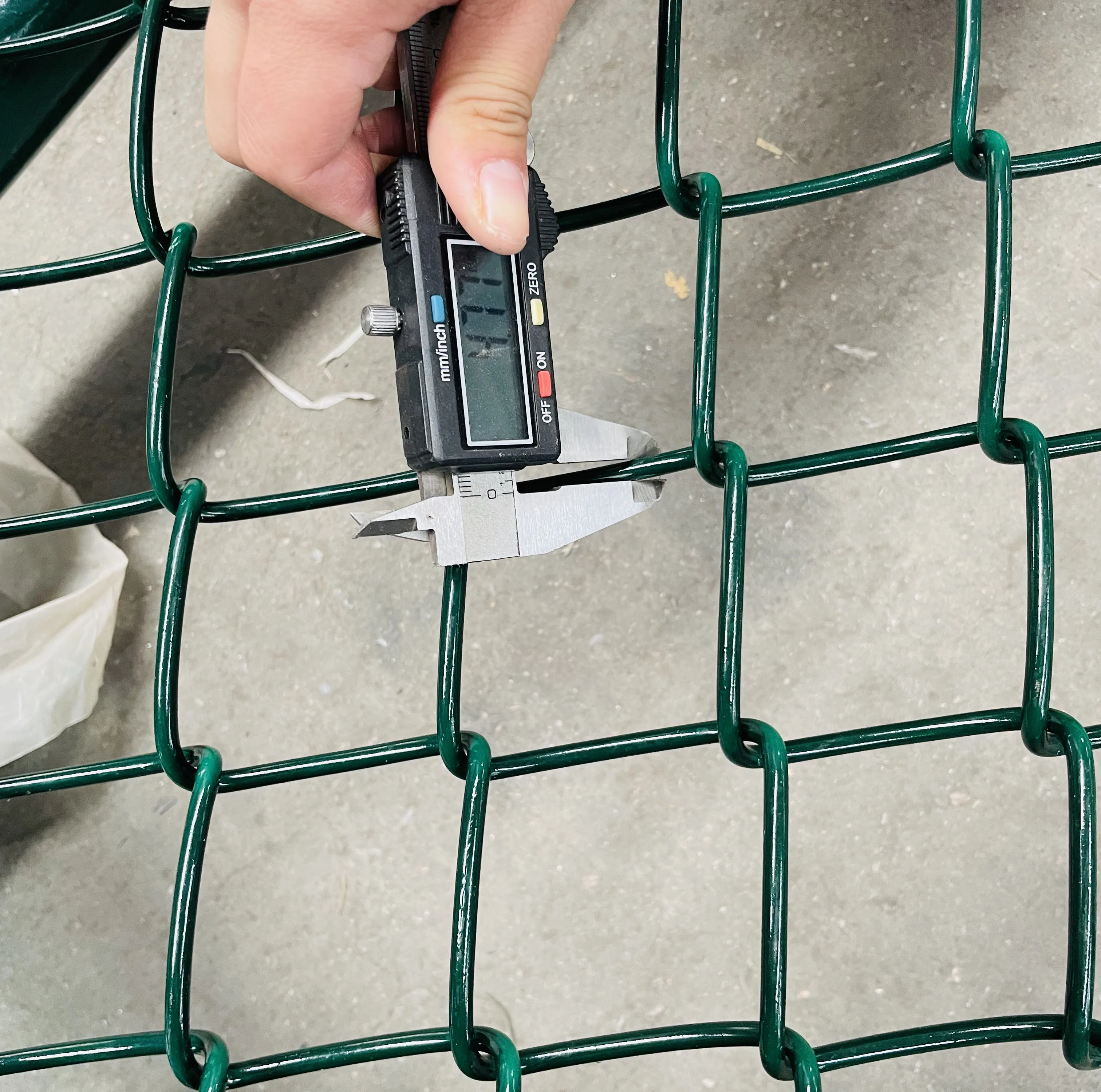 chain link fence (42).jpg