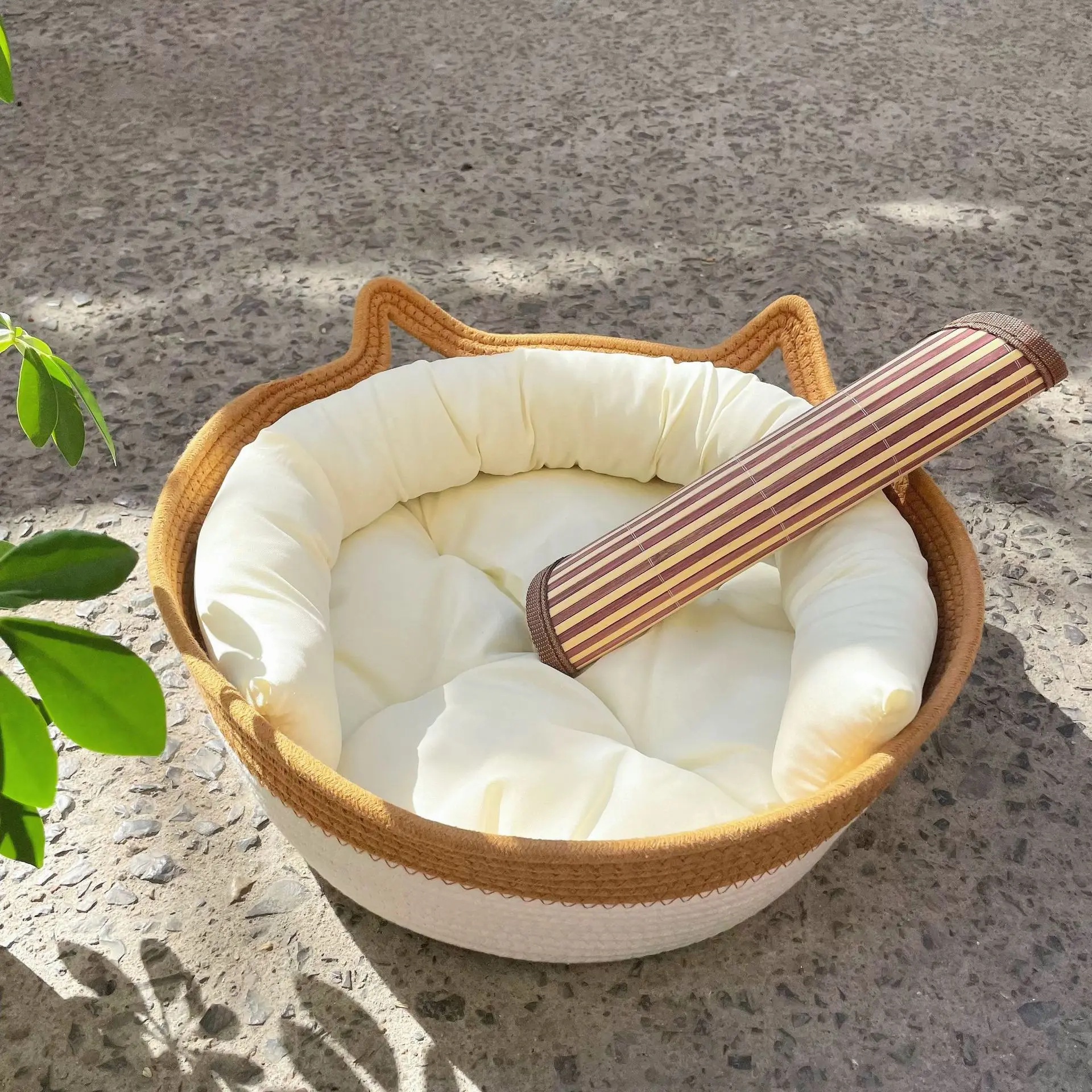 Wholesale Hot Sale Cat Bed Basket Nest Round Cotton Rope Woven Warm Indoor Pet Sleeping Bed House Baskets For Puppy Small Dogs