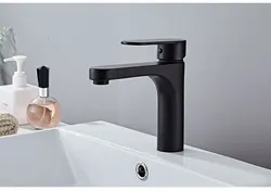 YUNDOOM OEM Basin Faucet Deck Mounted Brass Factory Deck Mounted Matte Black Hot Cold Water Bathroom Simple Modern Basin Faucet