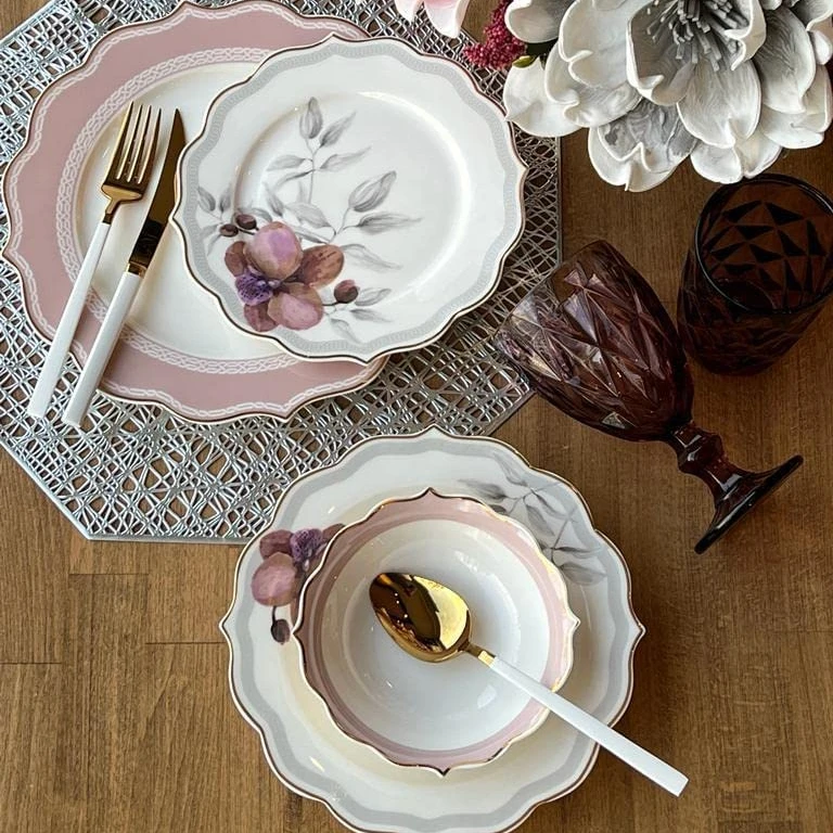 New Bone China   24 pc  dinnerware sets /luxury plate set with gold for 6