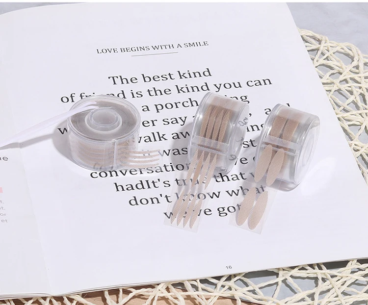 OEM custom high quality roll type 300pairs  invisible eyelid tape stickers mesh wide double eyelid tape.jpg