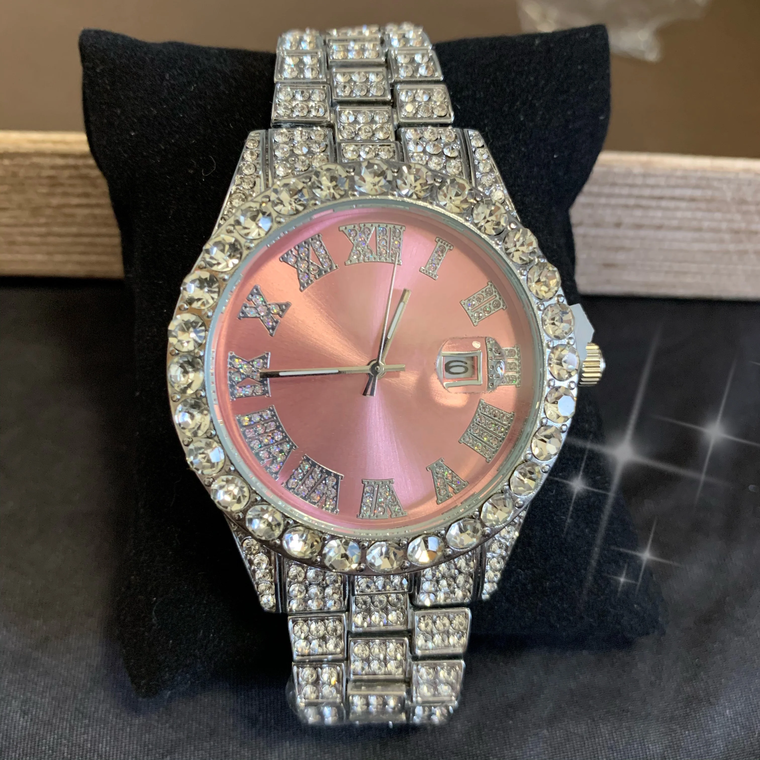 Hot Sale In Jewelry Boutiques Bling Iced Out Quartz Watches For Icy Girls Bracelet Pink Face Diamond Watches Women Wrist Luxury