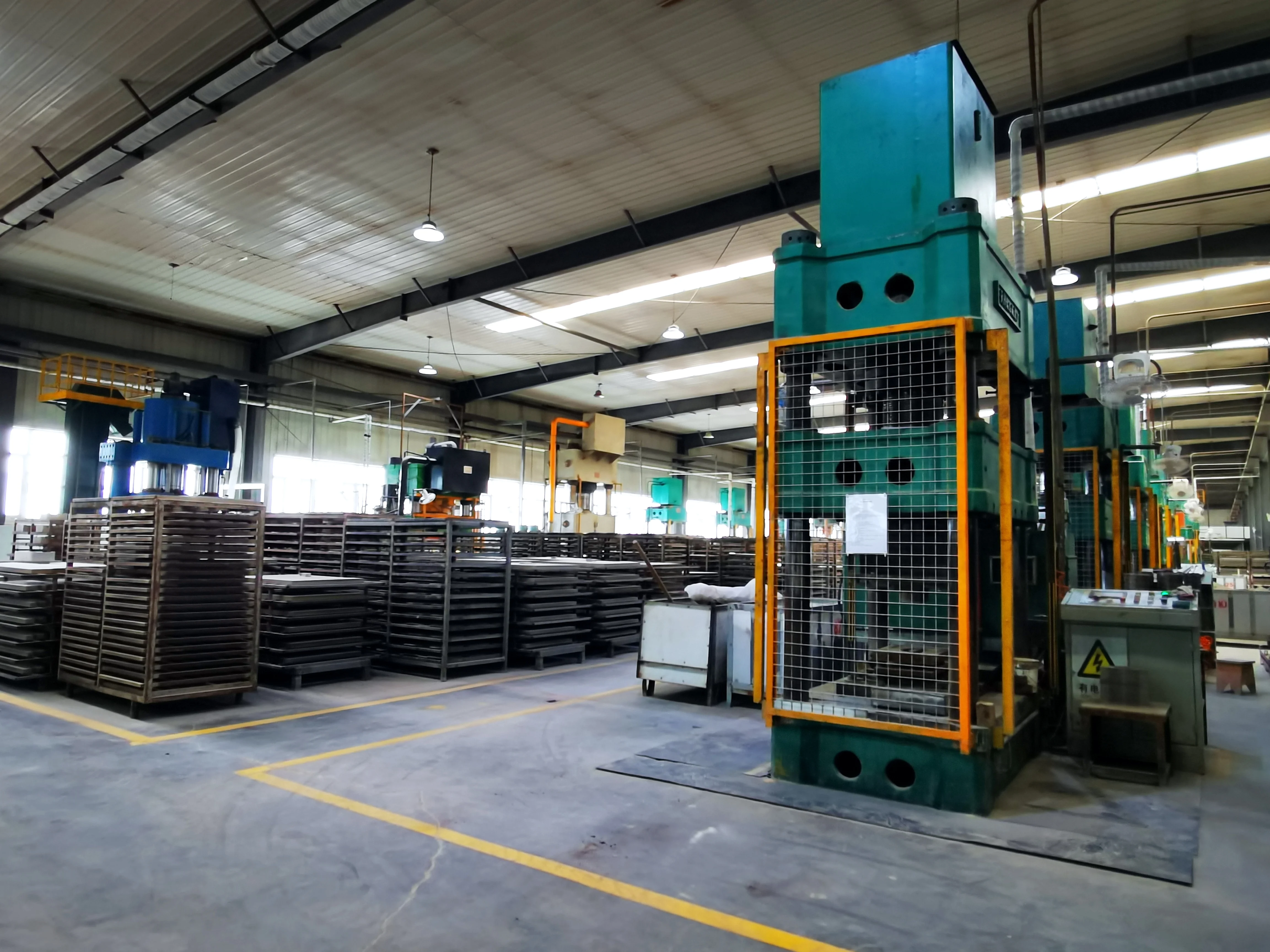 Cordierite Mullite Refractory support or prop for shuttle kiln ceramic support kiln shelf