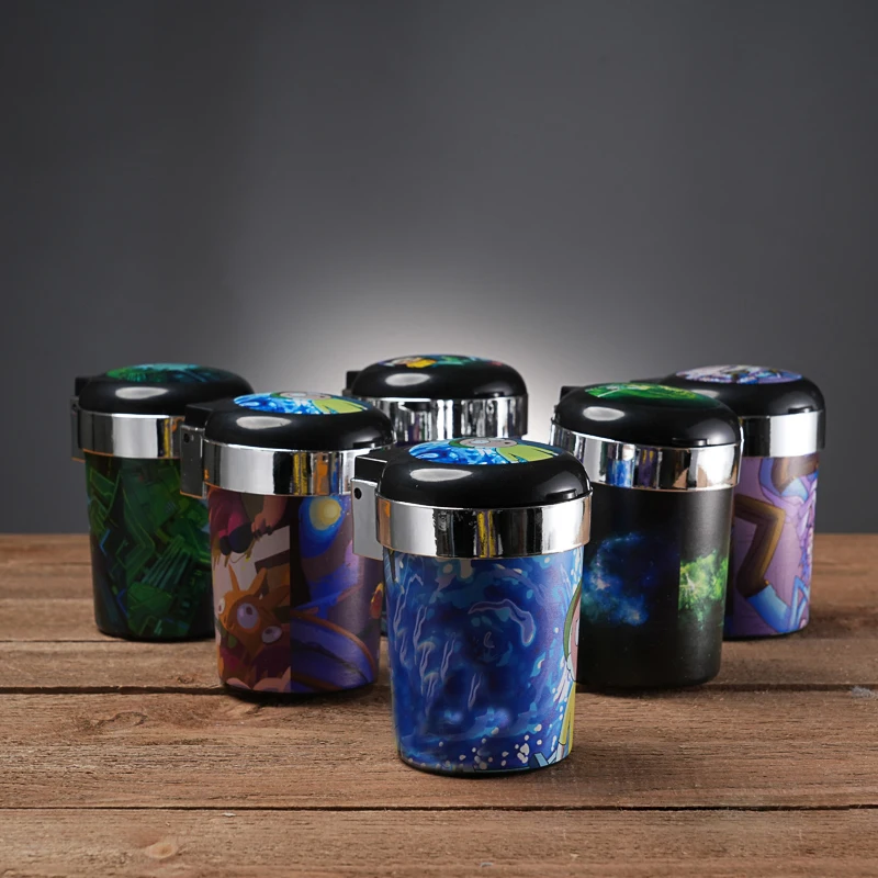 Factory Customized Printed Pattern Portable Ashtray With Lid Smoking Accessories ABS Plastic Car Cut Ashtray