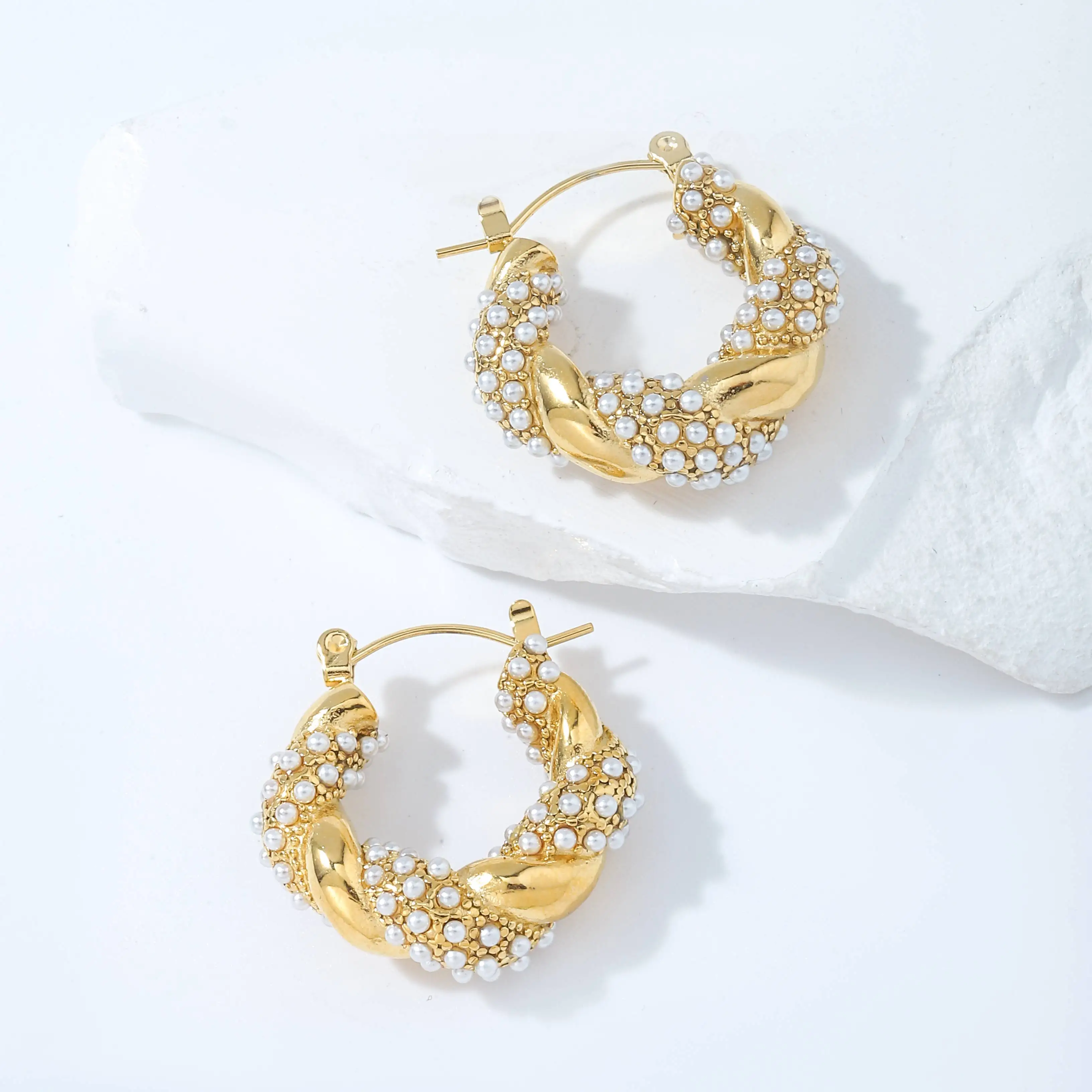 Серьги-кольца из нержавеющей стали с блестящим цирконием