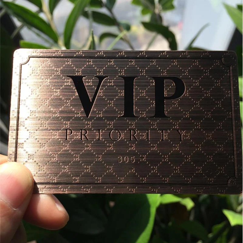  Персонализированная визитная карточка vip из матовой