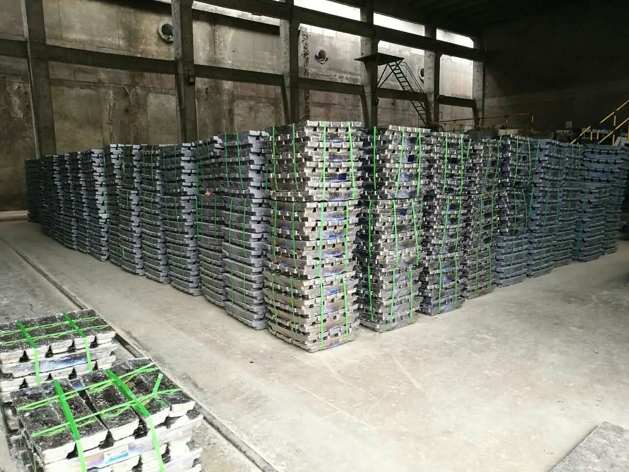 high purity cheap 99% purity  lead ingot  high purity cheap 99%