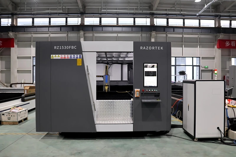 6kw 12kw 20kw high Powerful Popular sale Raycus Laser Source enclosed cover fiber laser cutting machine with exchange platform