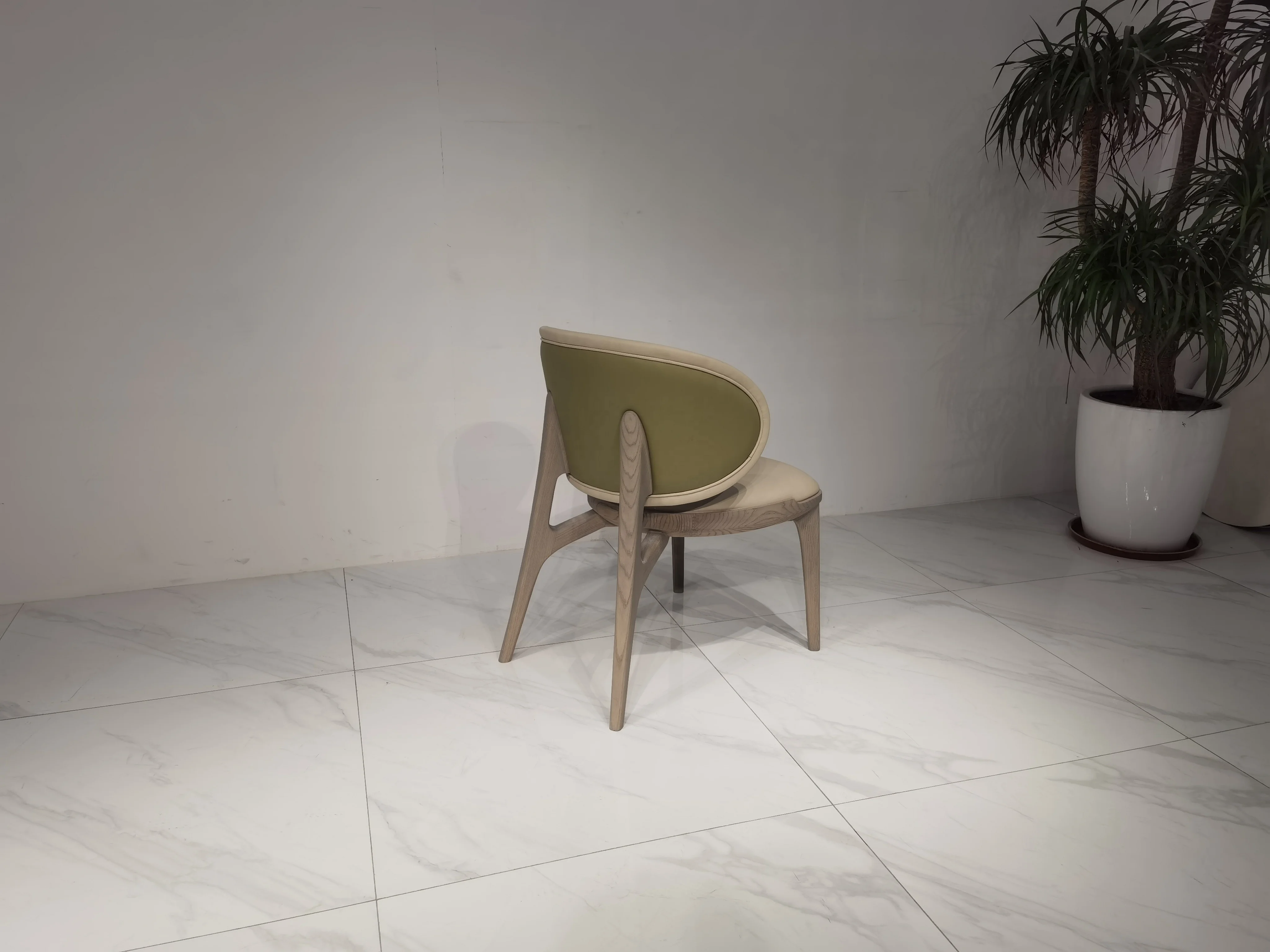 Foshan Manufacturer Custom Modern Wabi-sabi Style Cafe Restaurant Dining Table Sets 6 Chairs Oak Wooden Dining Chairs