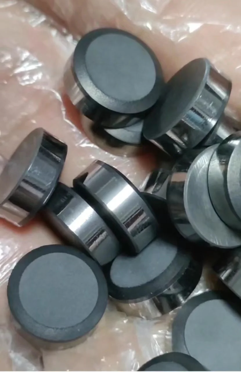 1305 Special shaped PDC Cutters for rapid drilling in mines