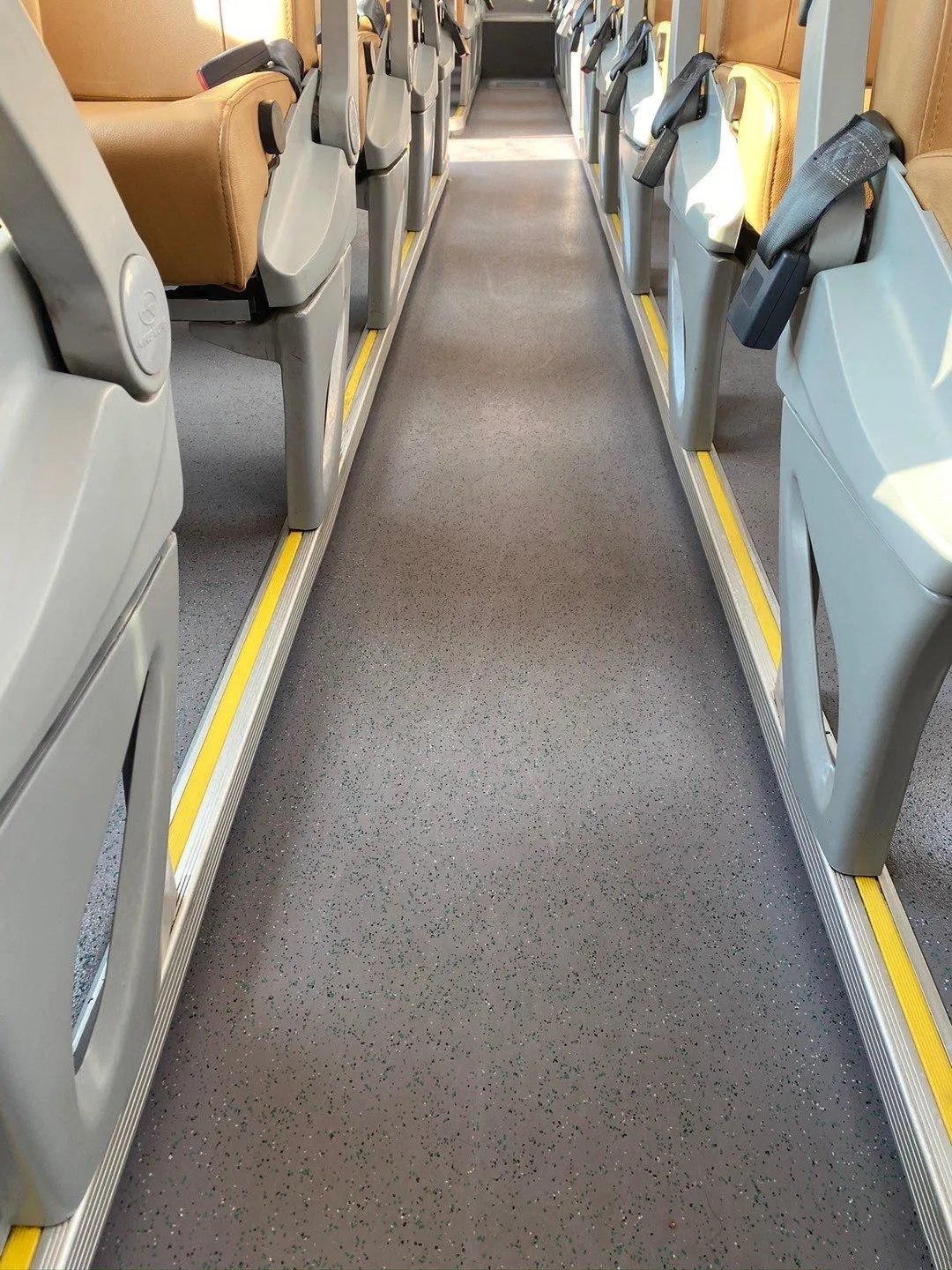 Best Selling Used Kinglong Bus XMQ6112 Kinglong Bus 49 Seats Kinglongs Buses for Sale in China