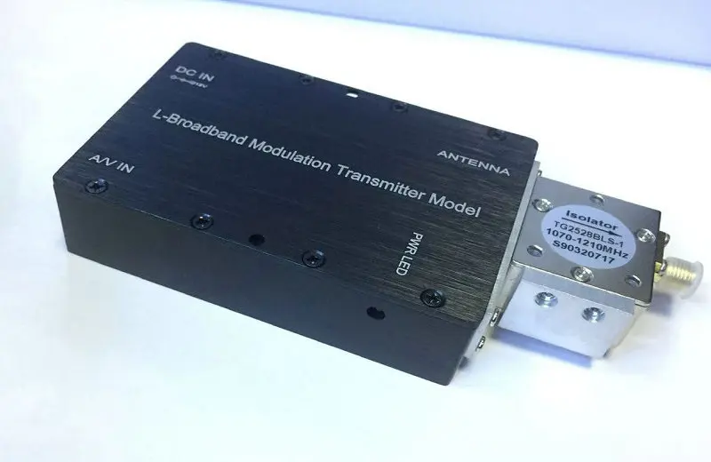 1.2G5w enhanced version of wireless audio and video transmitter wireless high-power monitoring image transmitter receiver