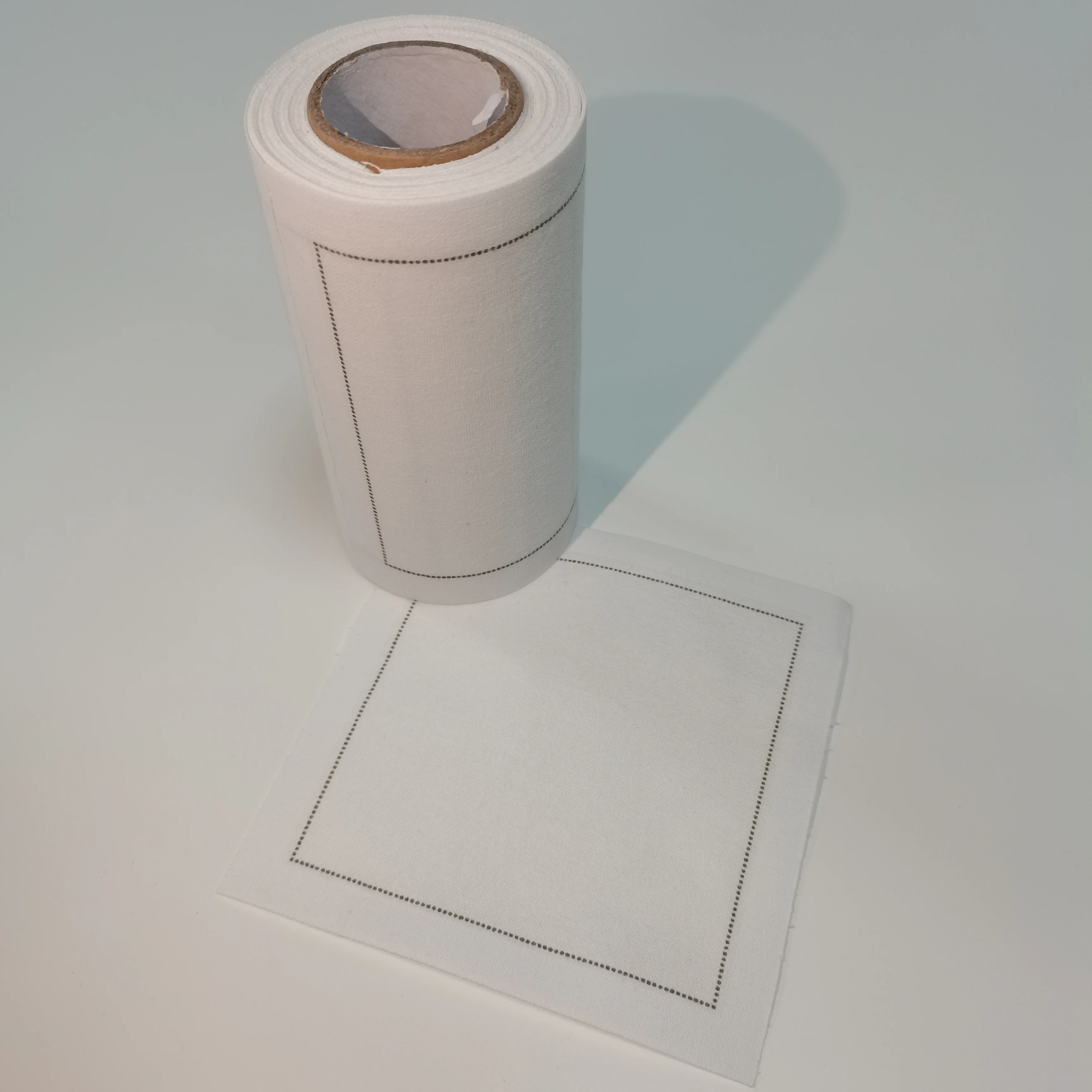 Cotton Fabric Cloth Coaster Napkin Tear able Disposable Rolled Tablet Napkin Linen Look Factory