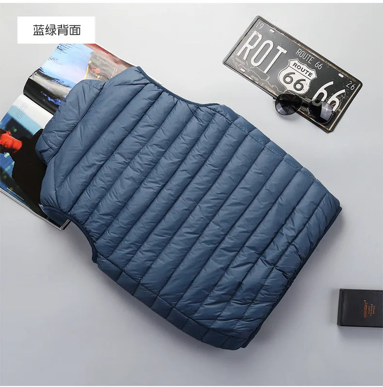 Custom logo  Winter Fashionable Half Sleeved Winter Warm Lightweight Men Puffer Jacket