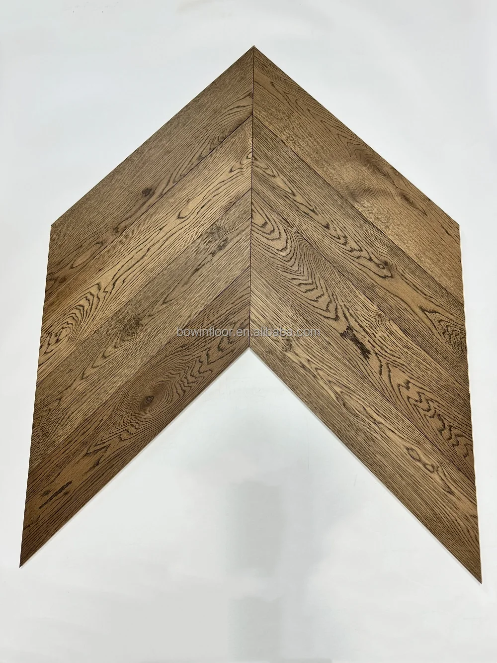 153 mm wide oak fishbone flooring wire brushed oak chevron parquet floor
